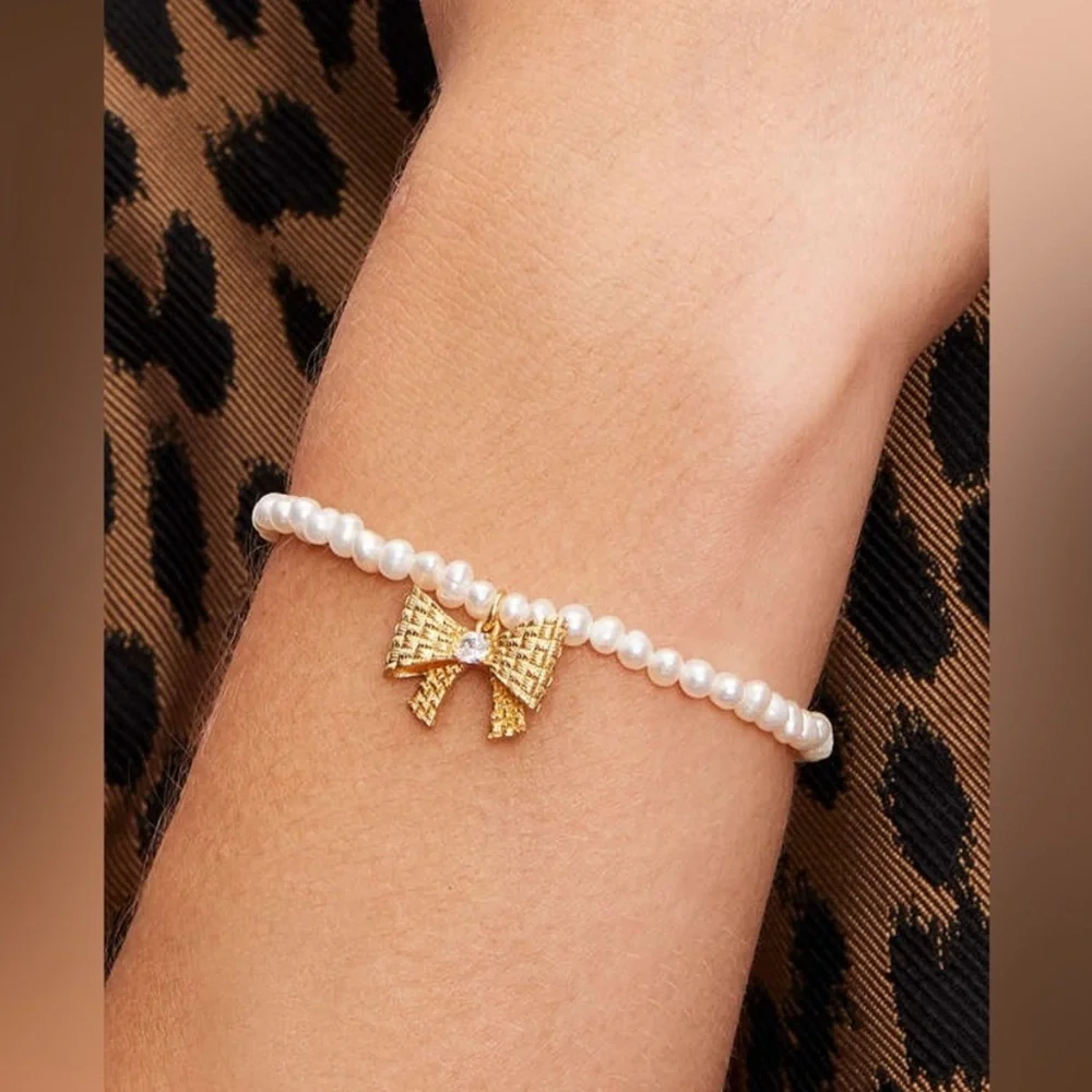 $98 Kate Spade Wrapped‎ In A Bow Pearl Charm NWT - Picture 2 of 7